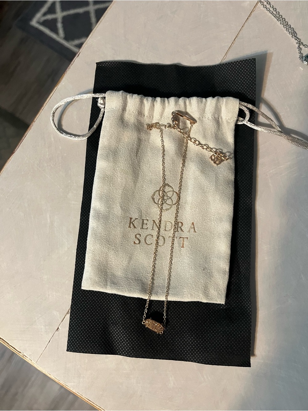Kendra Scott Gold Bar Pendant Necklace with Chain - Picture 2 of 2